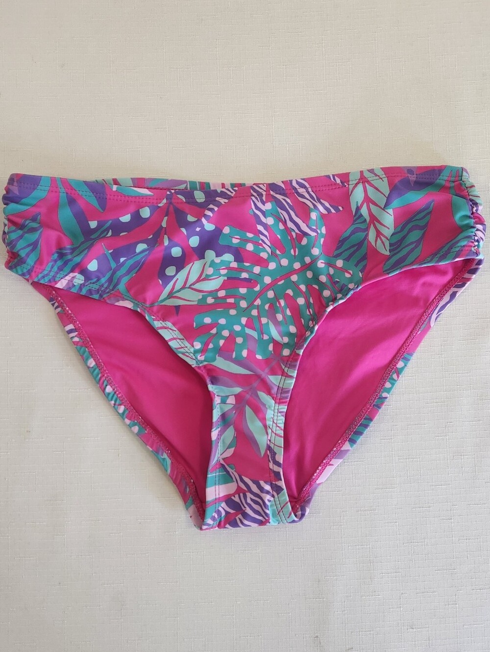 Sol Borne Tropical Print Bikini Bottoms. NWOT. Size M